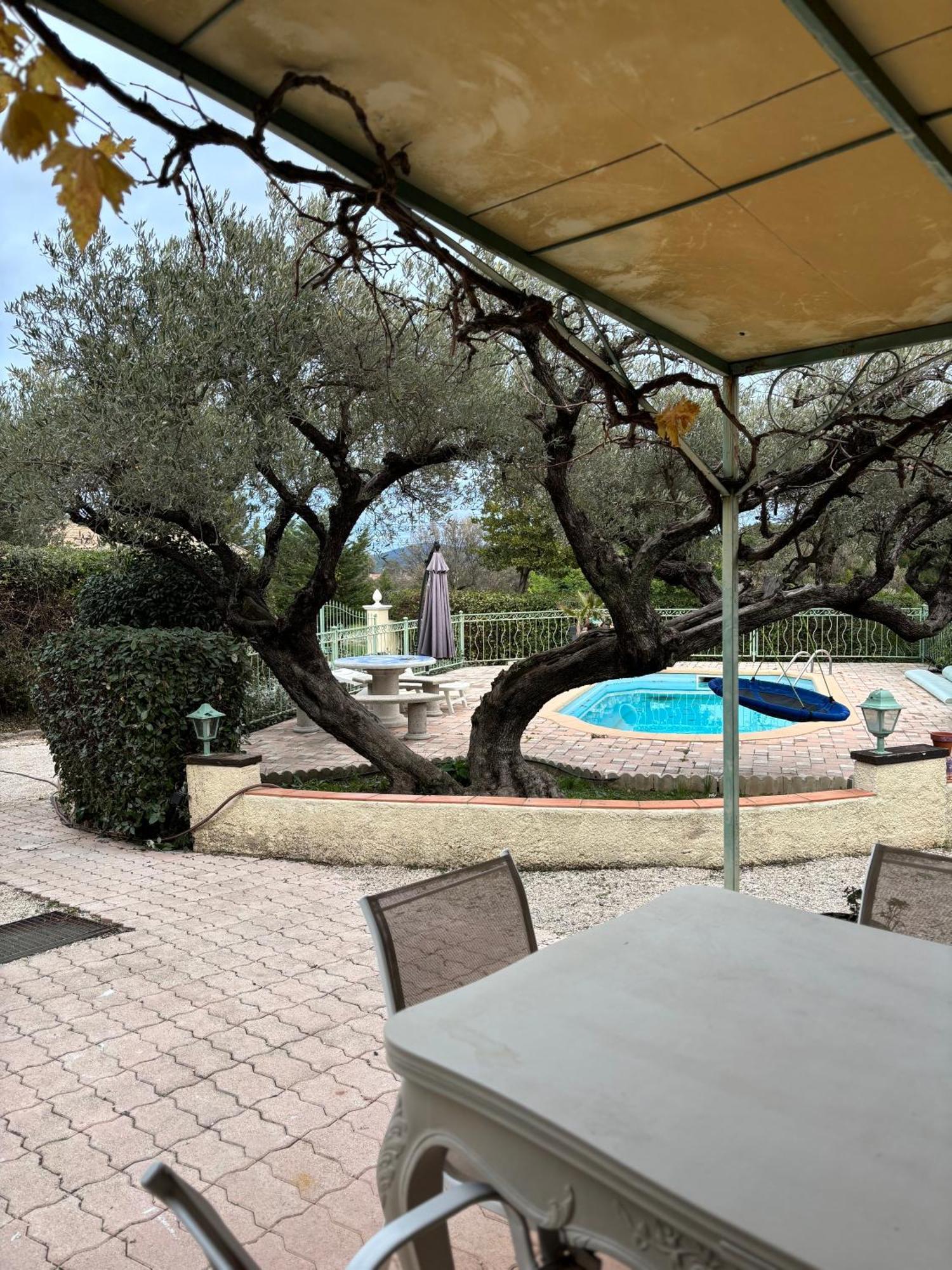 La Cigaliere 1 Charmant T1 Bis Avec Terrasse Dans Villa Sollies-Ville Zewnętrze zdjęcie